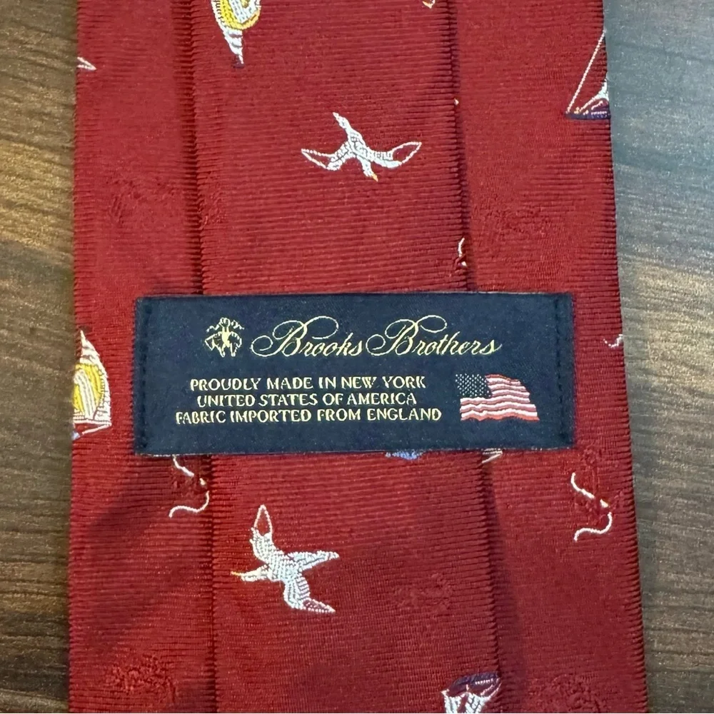 🌿END of SEASON SALE🌿BROOKS BROTHERS Elegant Red Tie with Nautical Design